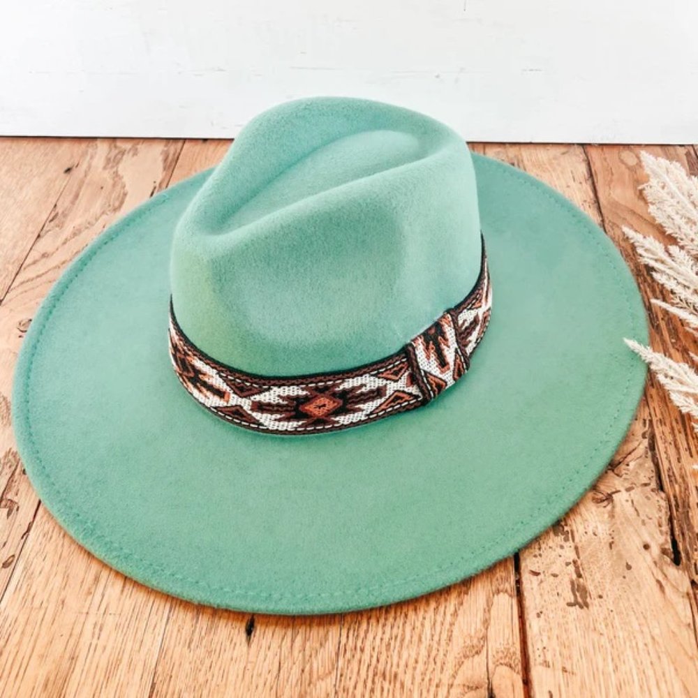 Hat. Turquoise Felt. Southwestern Pattern Band. NWT - Picture 2 of 5